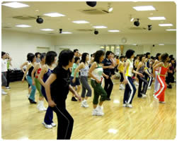 中尾和子・ルネサンス広島緑井イベントレッスン風景